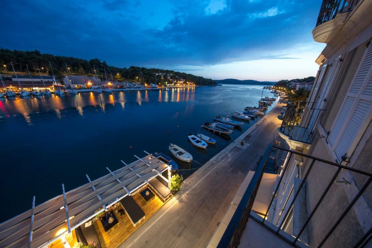 Olife Guesthouse Milna  Eksteriør bilde