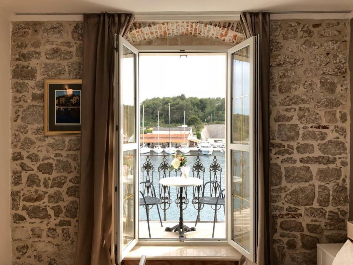 Olife Guesthouse Milna  Eksteriør bilde